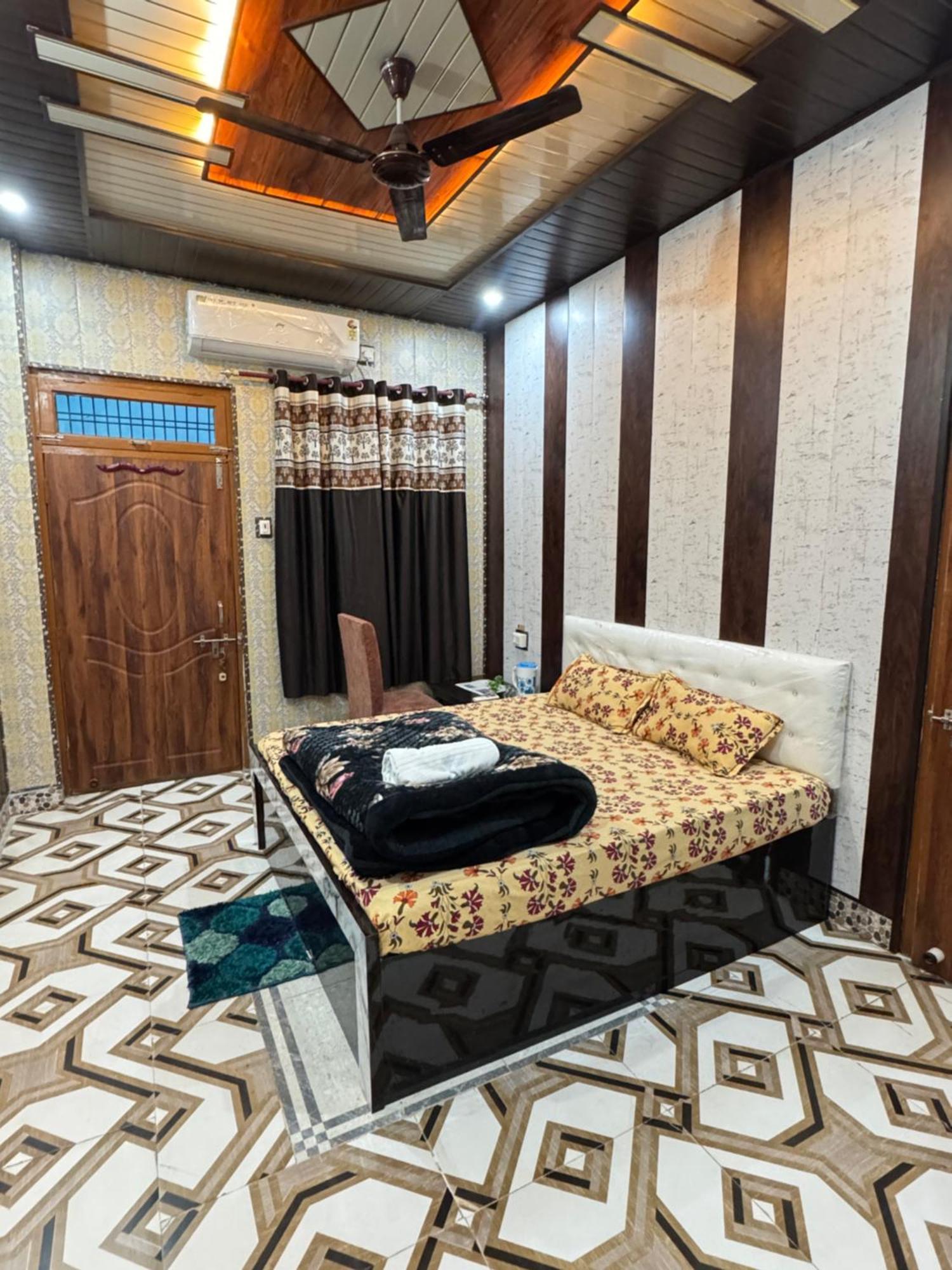 Ram Lalla Hotel Ayodhya