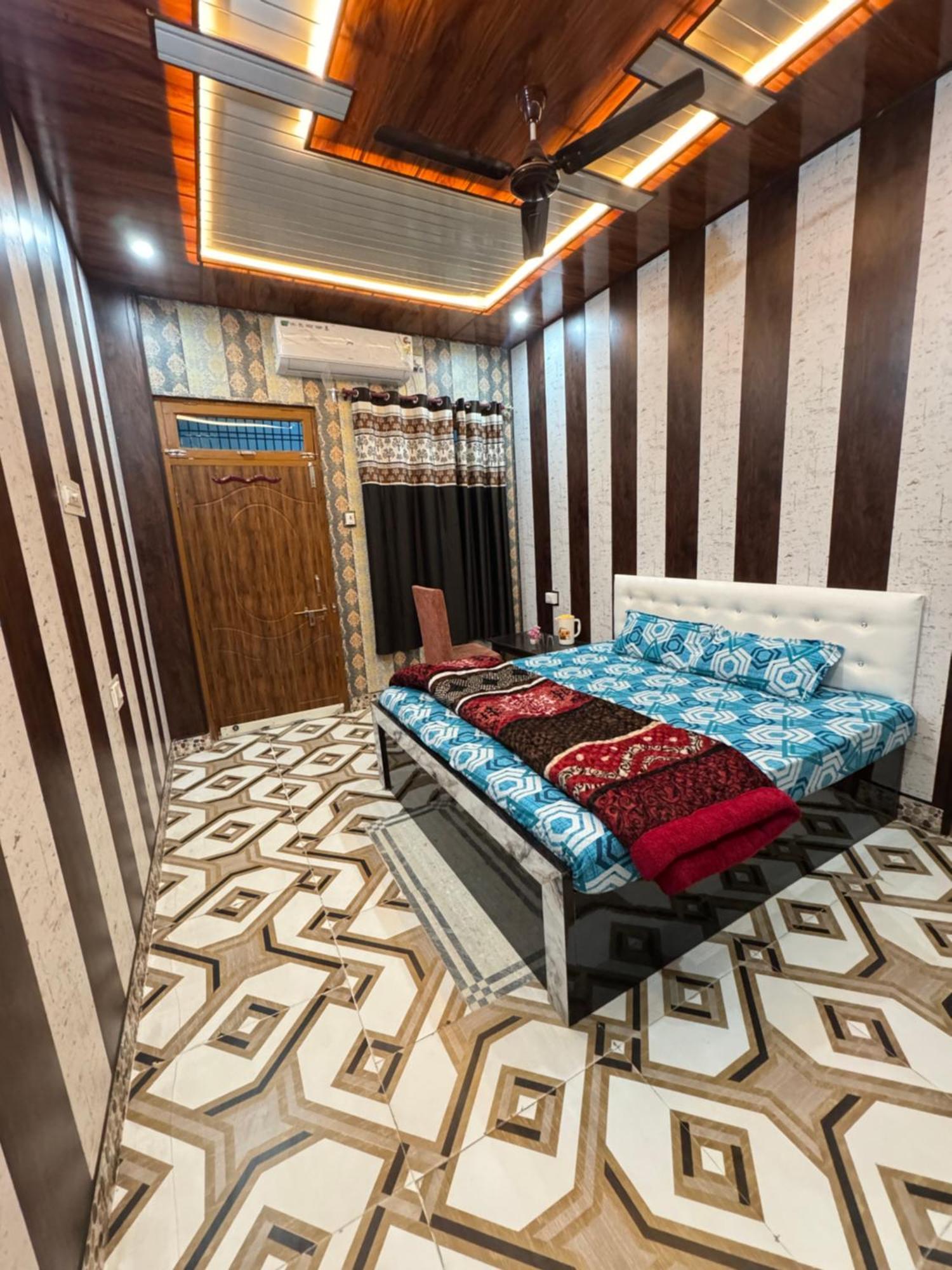 Ram Lalla 5*