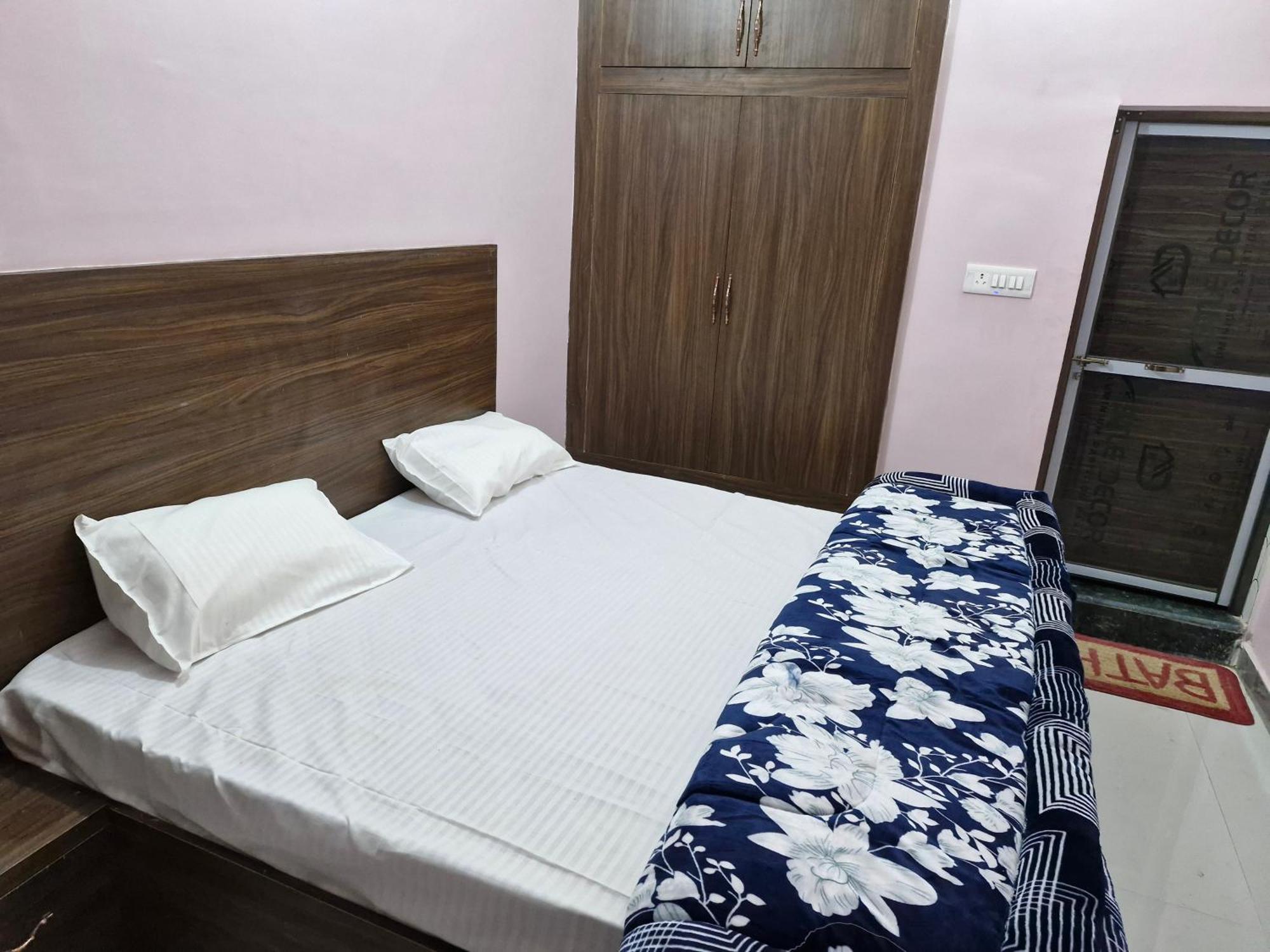 Hanumant Kripa Guest house