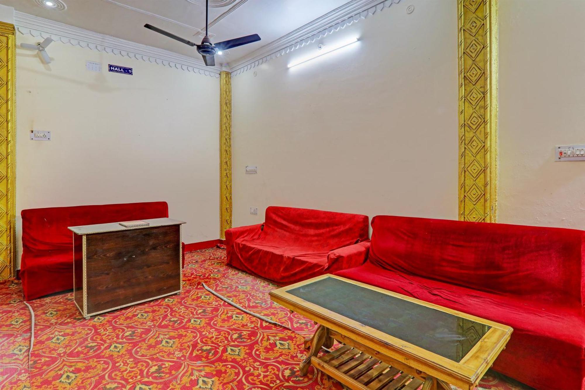 Guest house O Om Marriage Hall 3*
