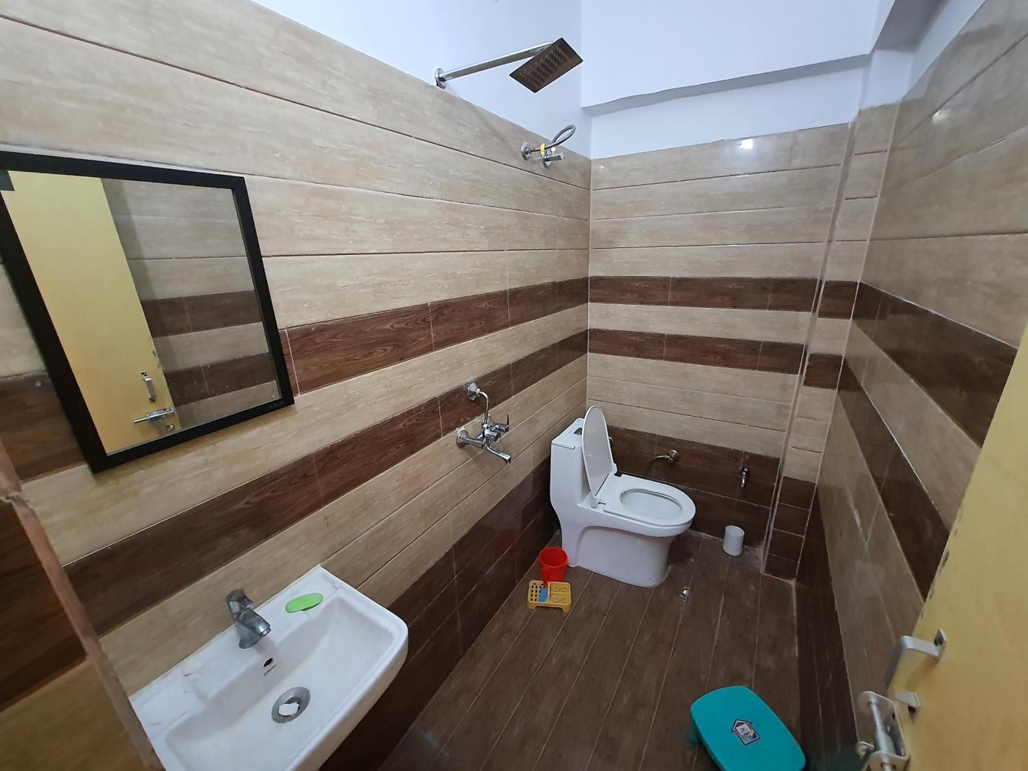 Ganpati Guest house *