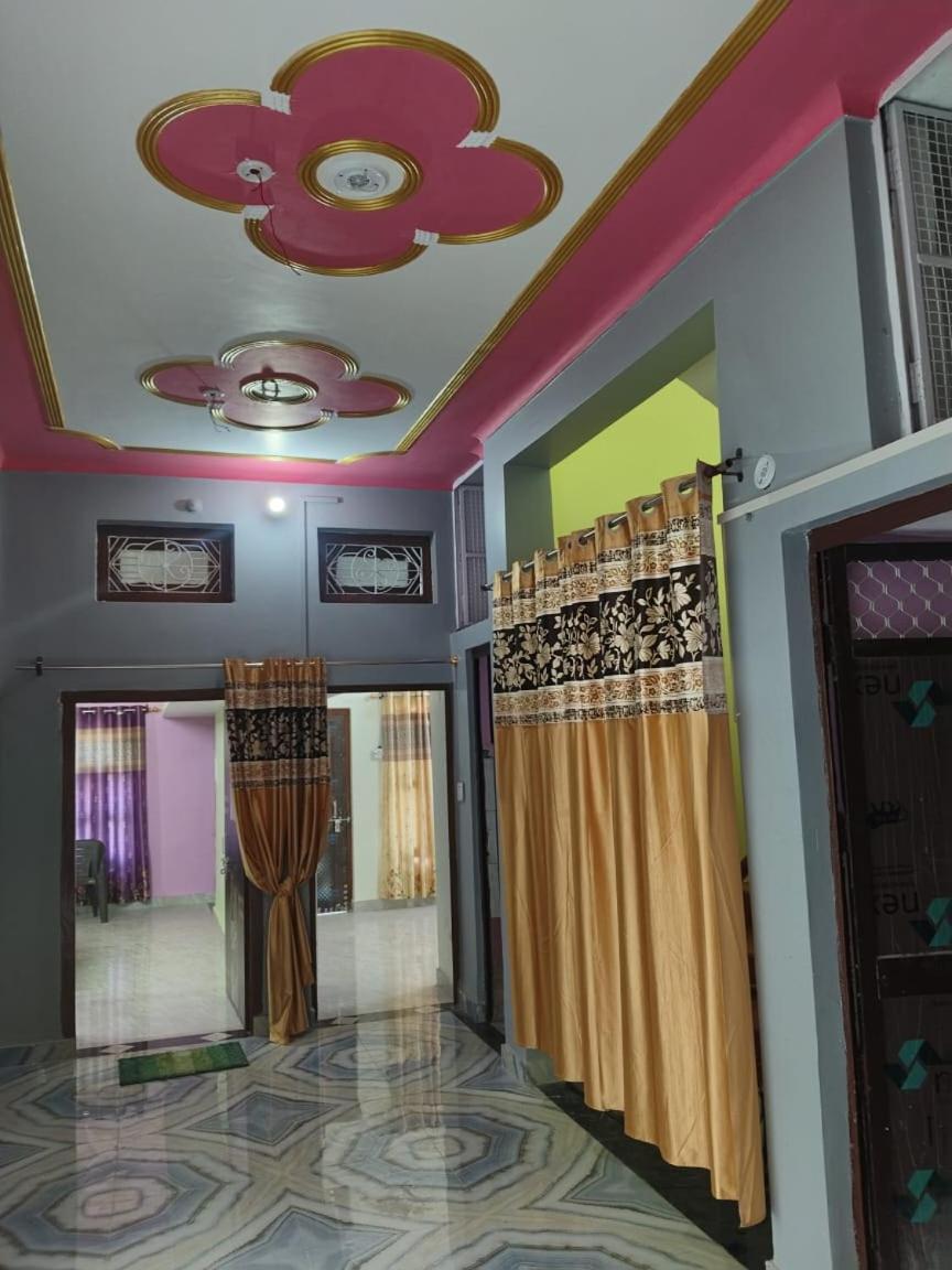 Diamond Palace Homestay *
