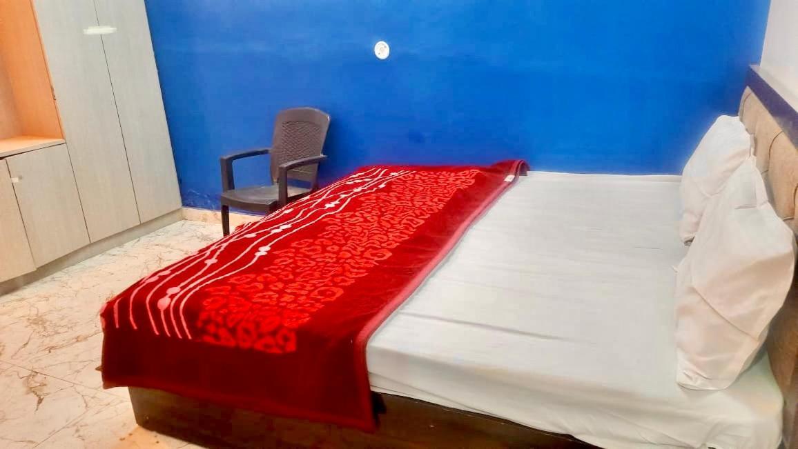Guest house Divya Darshan Guest House, 100m From Shri Ram Janam Bhoomi Dham Ayodhya