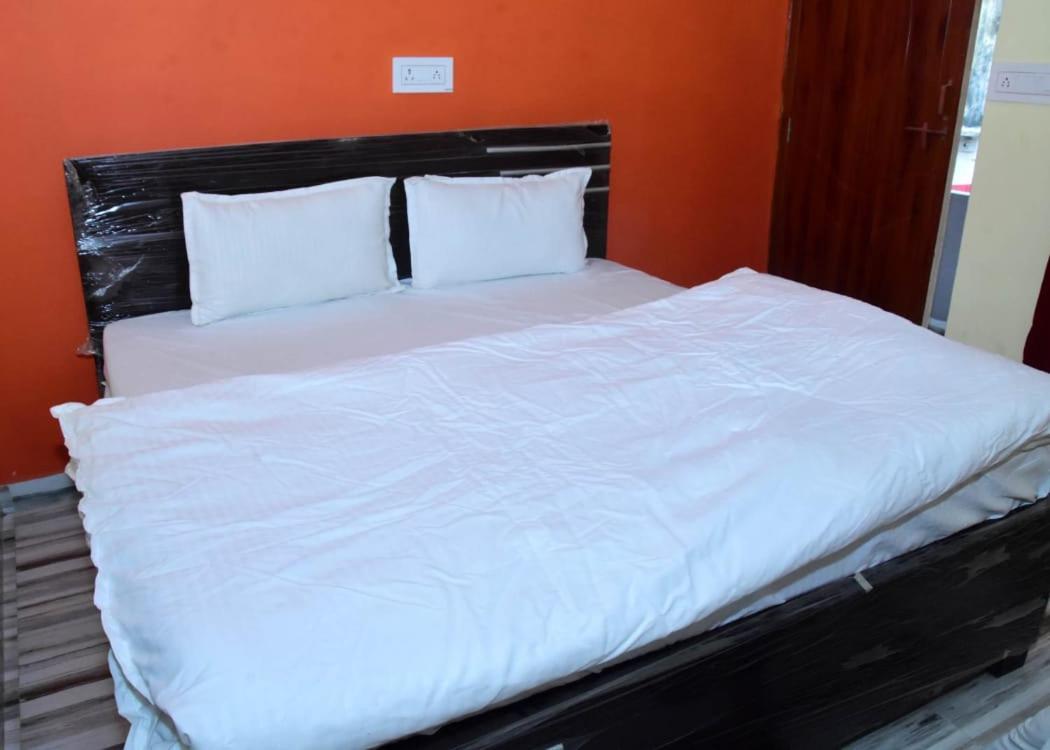 Holy Darshan Guest house