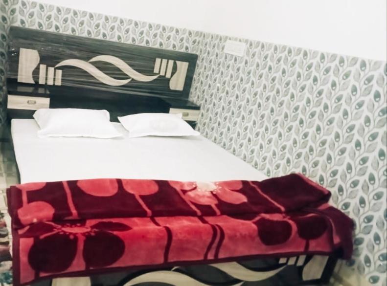 Nirmala Sadan Dham Guest house