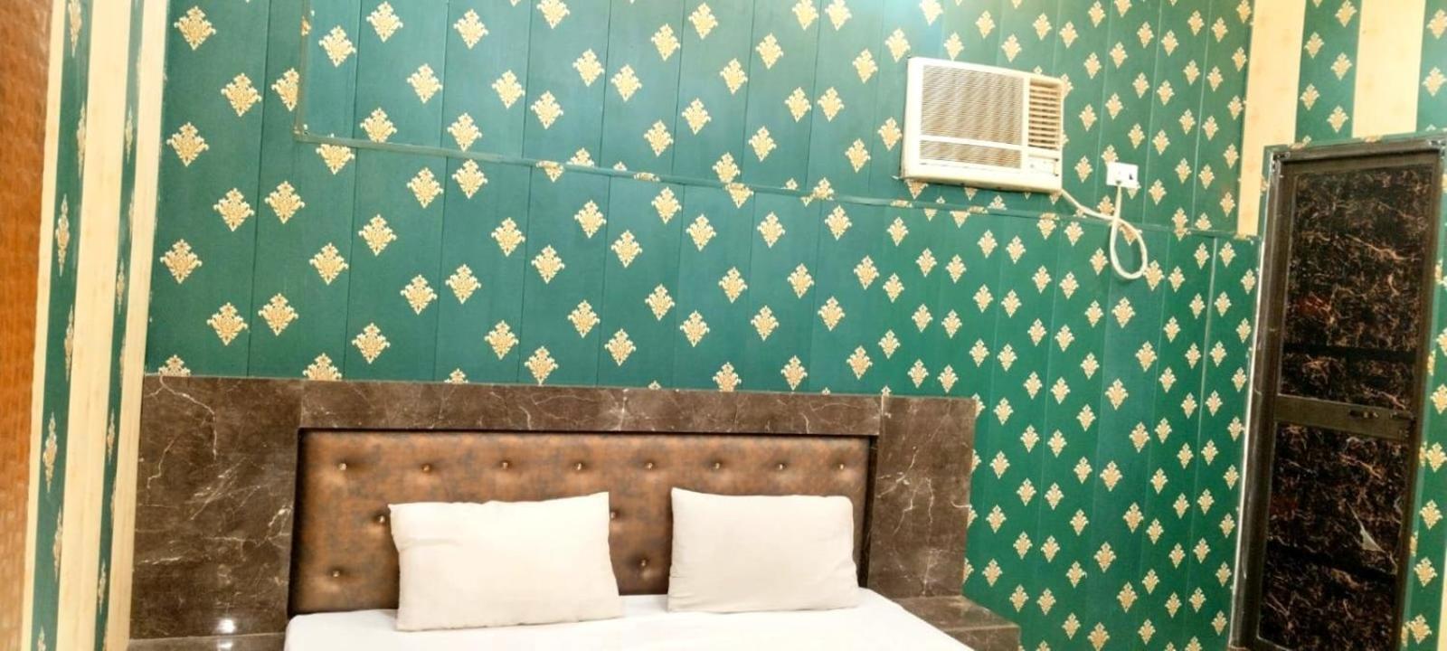 Hotel Go Balaji Palace In Full Air-conditioners 2*