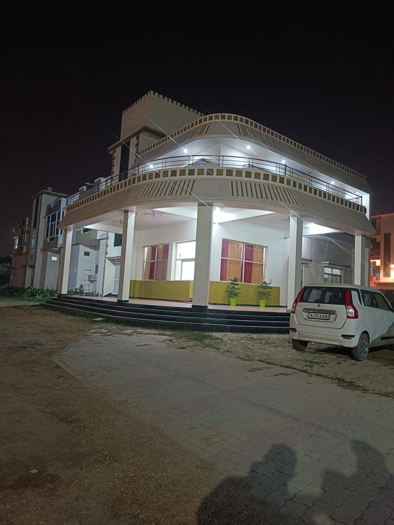 Siya - Ram Janmabhoomi Hotel Ayodhya