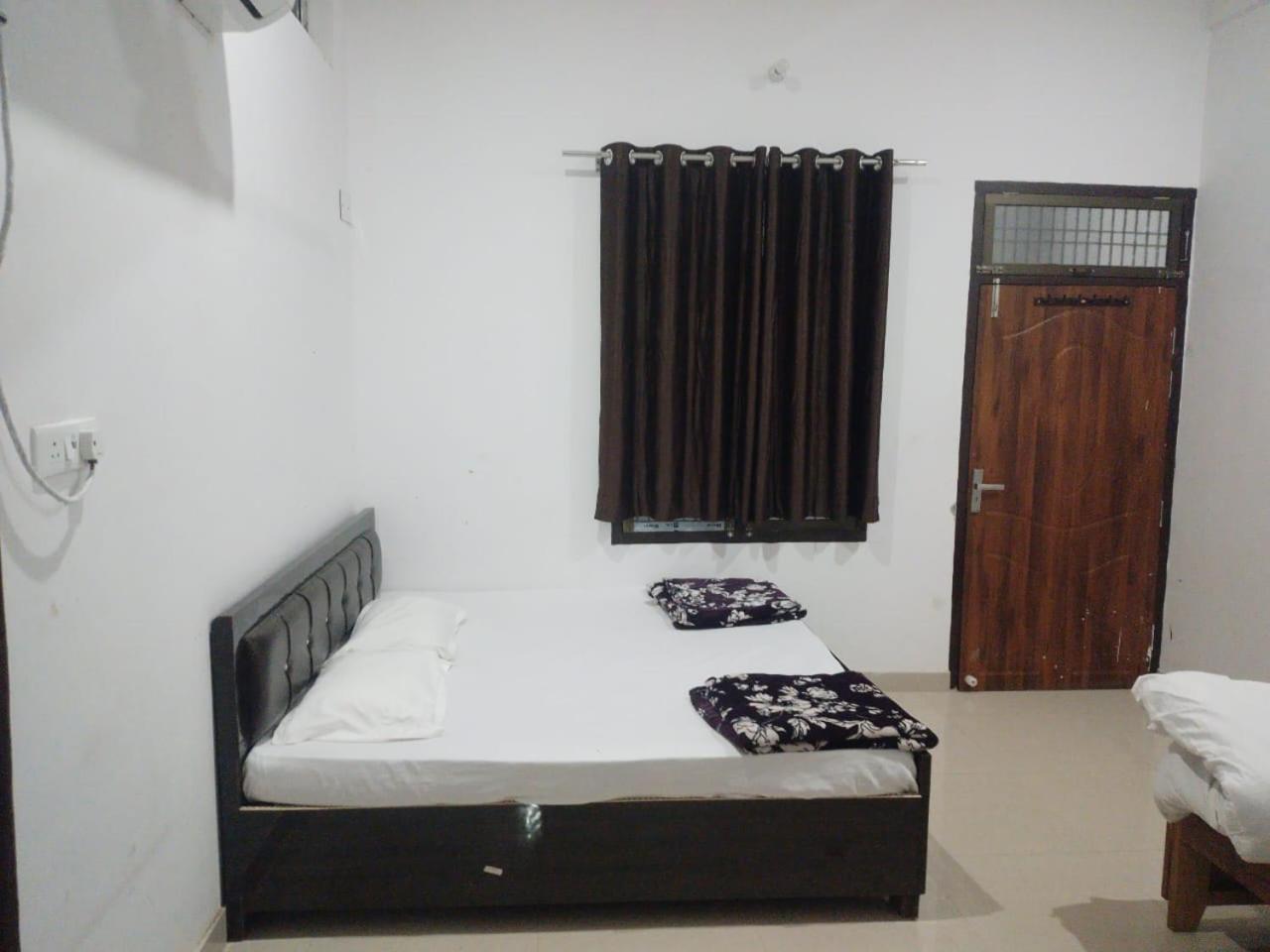 Gayatri Sadan Ayodhya