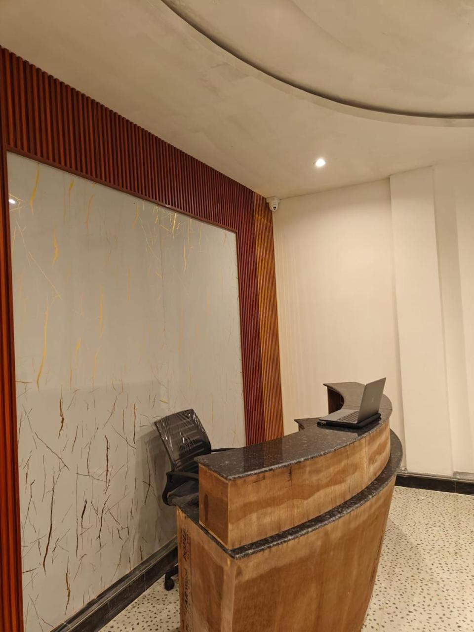Hotel The Shyama - A Luxurious Near Ram Mandir