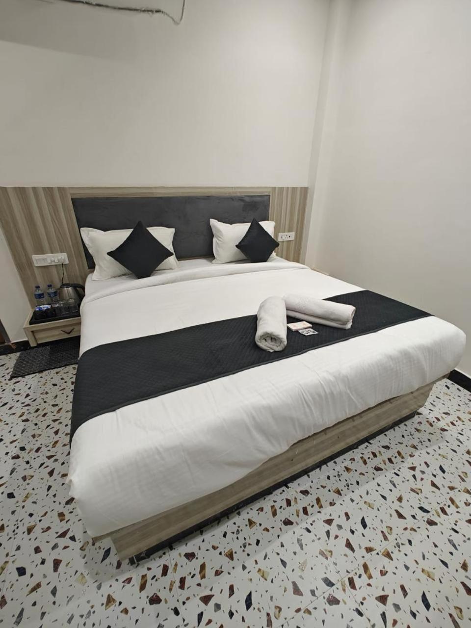 The Shyama - A Luxurious Near Ram Mandir 3*