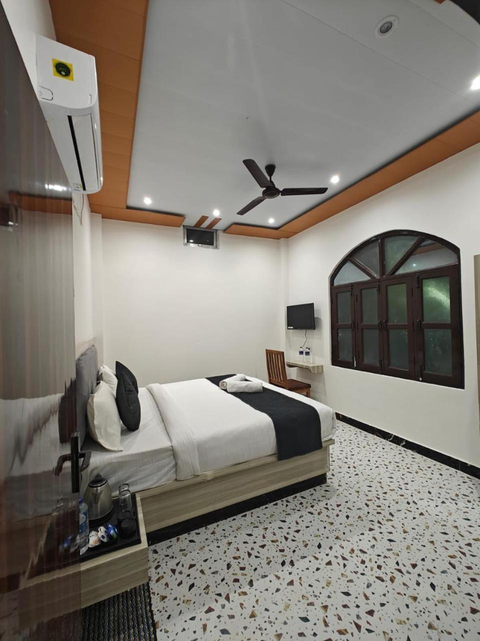 The Shyama - A Luxurious Near Ram Mandir Ayodhya