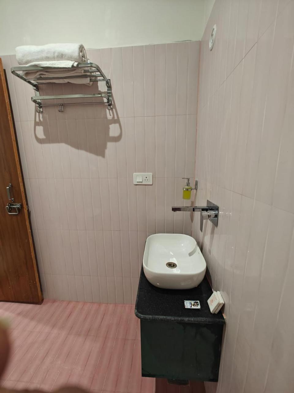 The Shyama - A Luxurious Near Ram Mandir Hotel Ayodhya