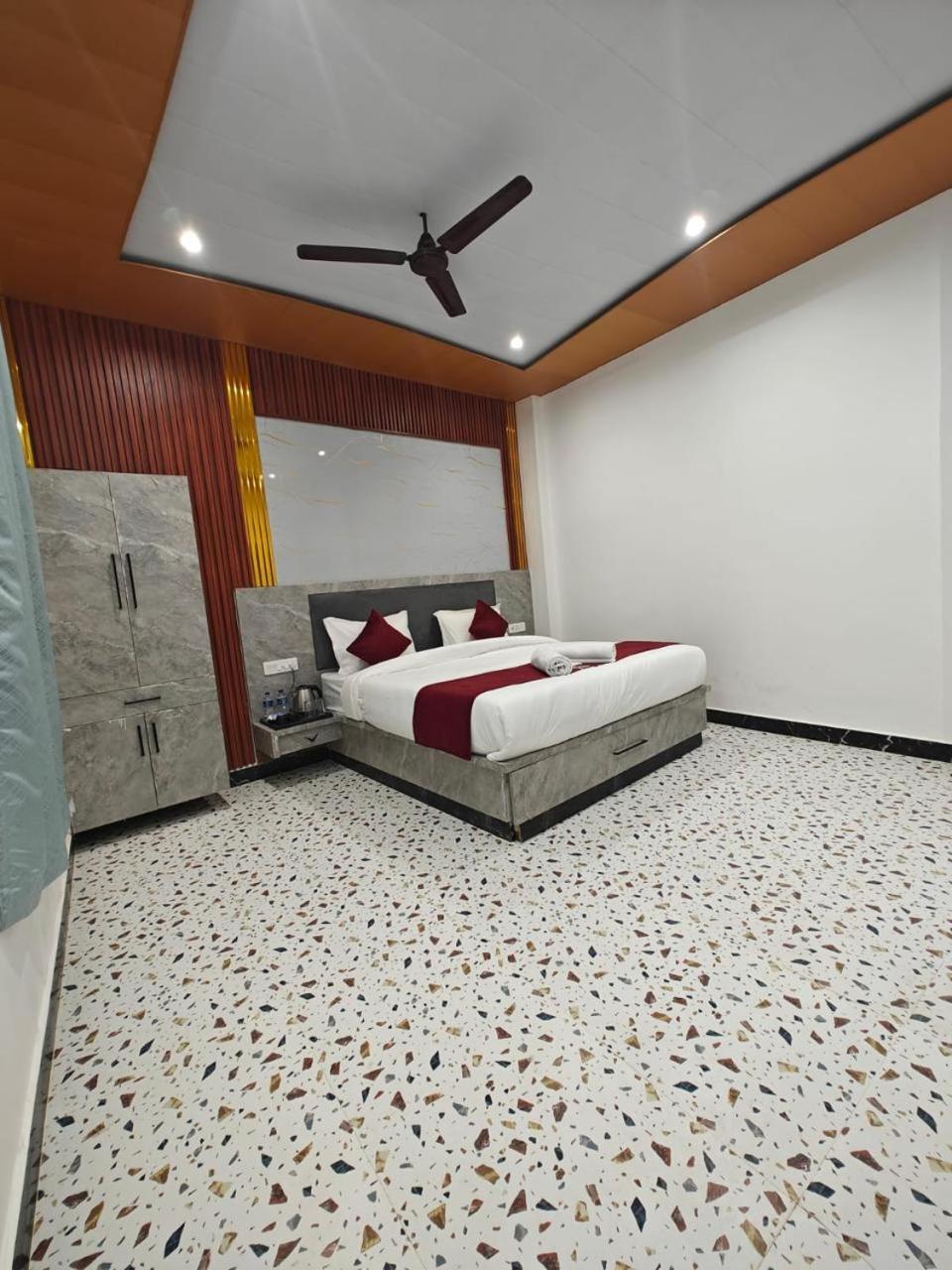 The Shyama - A Luxurious Near Ram Mandir 3*