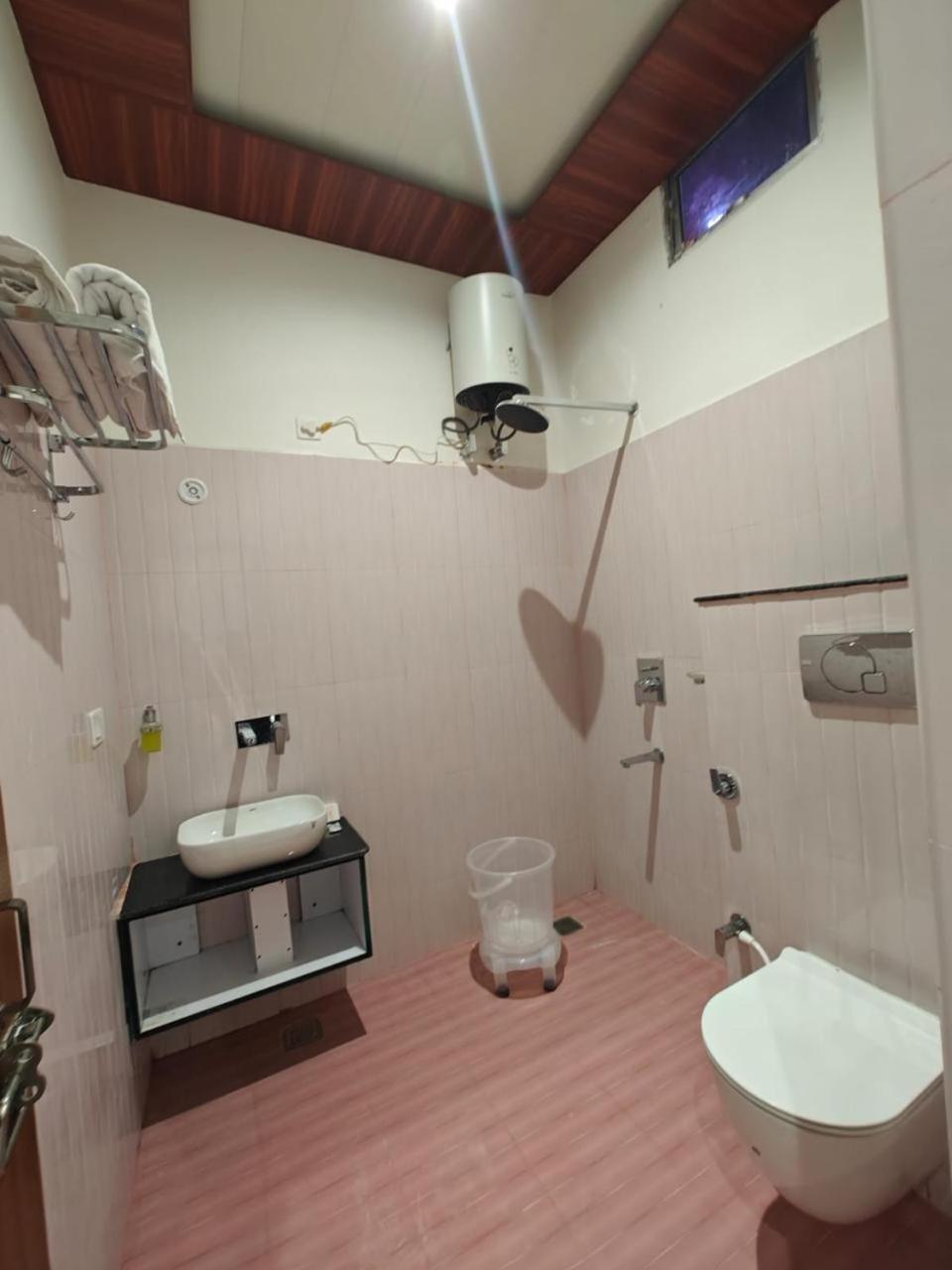 The Shyama - A Luxurious Near Ram Mandir Ayodhya