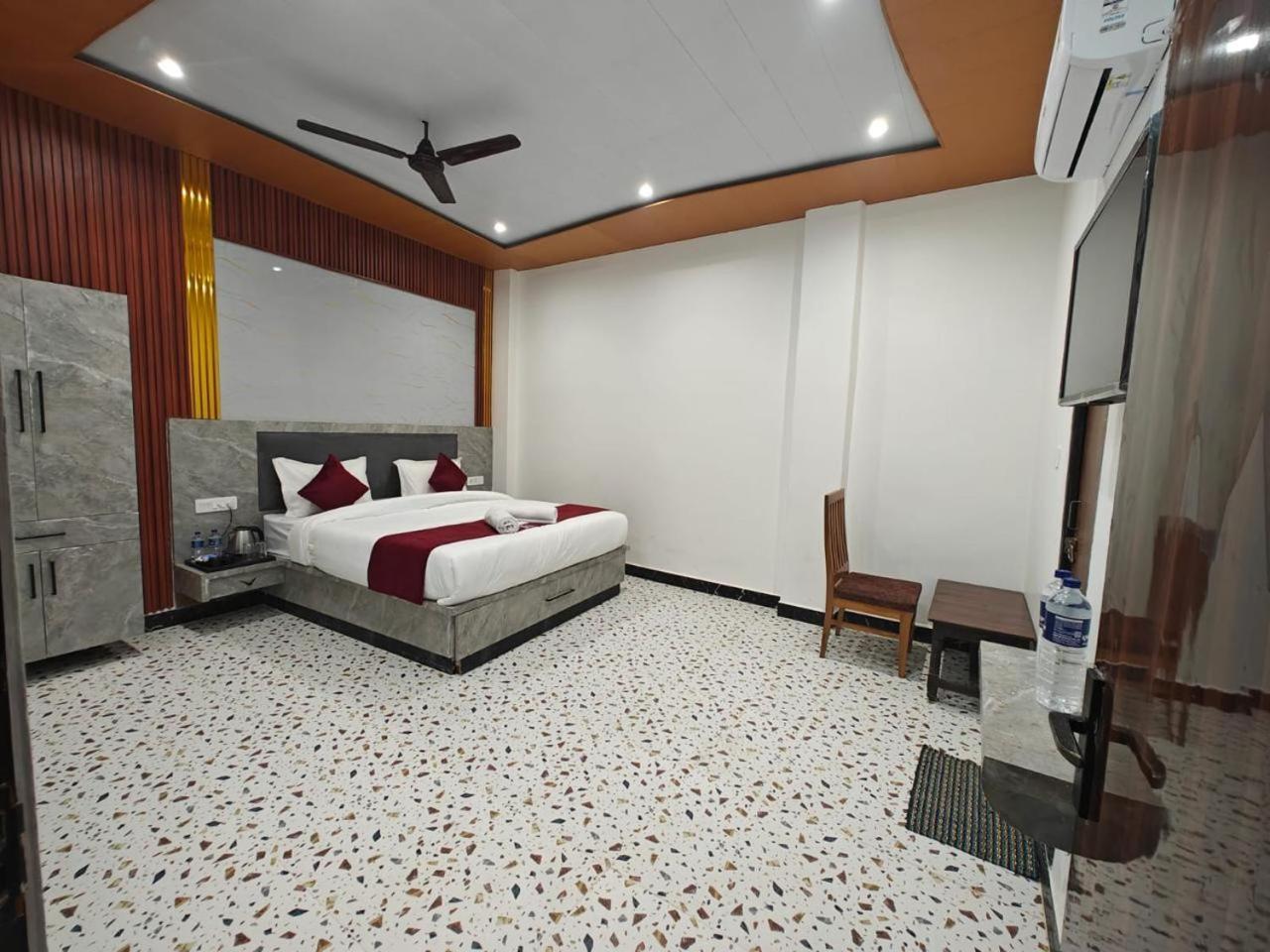 The Shyama - A Luxurious Near Ram Mandir Hotel