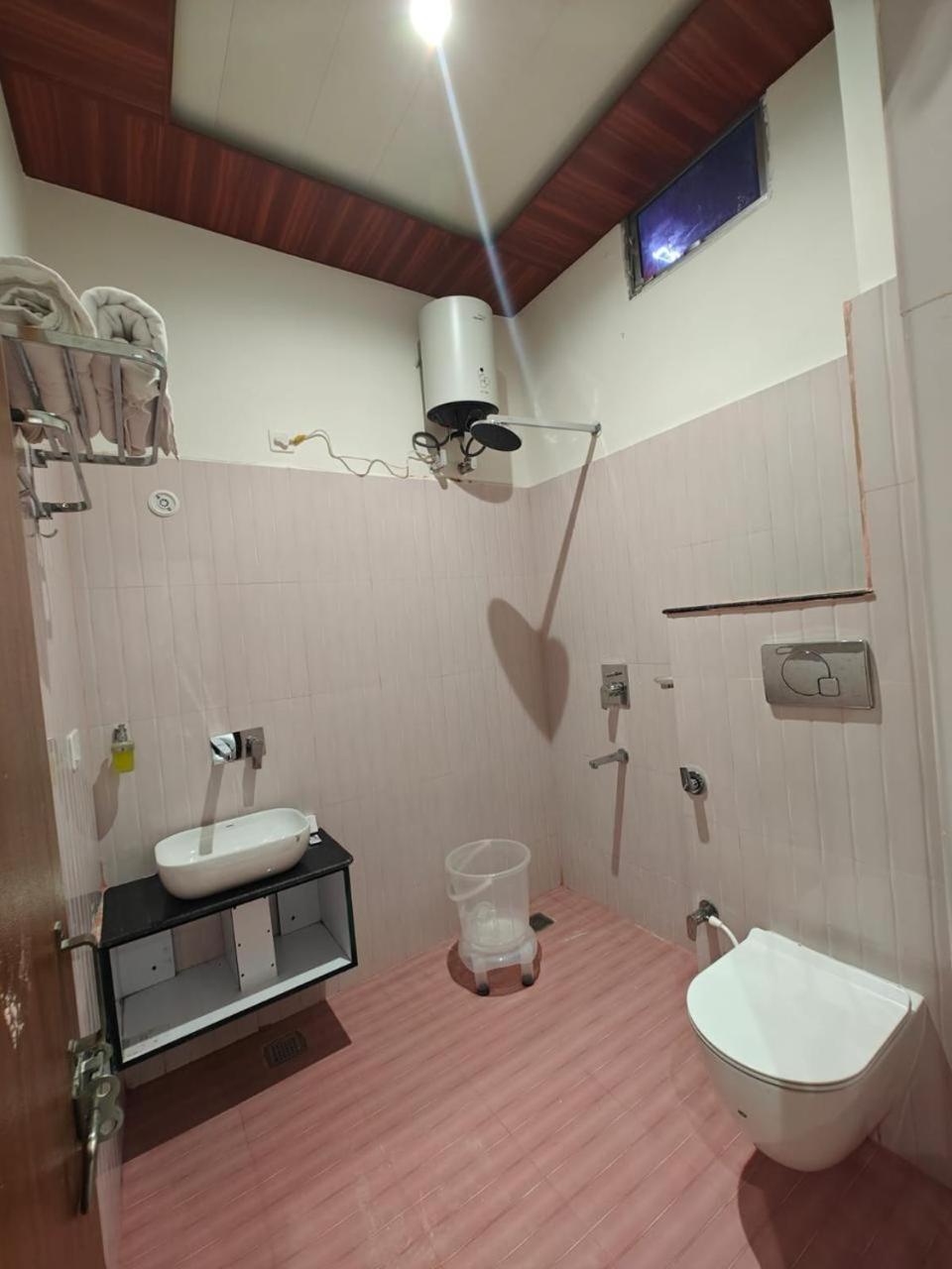 Hotel The Shyama - A Luxurious Near Ram Mandir Ayodhya