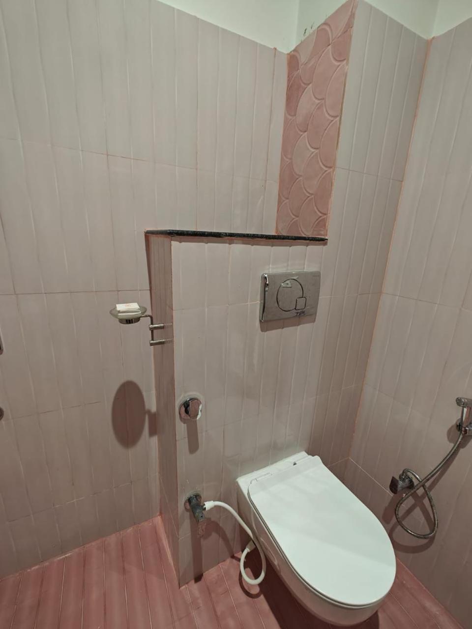 Hotel The Shyama - A Luxurious Near Ram Mandir