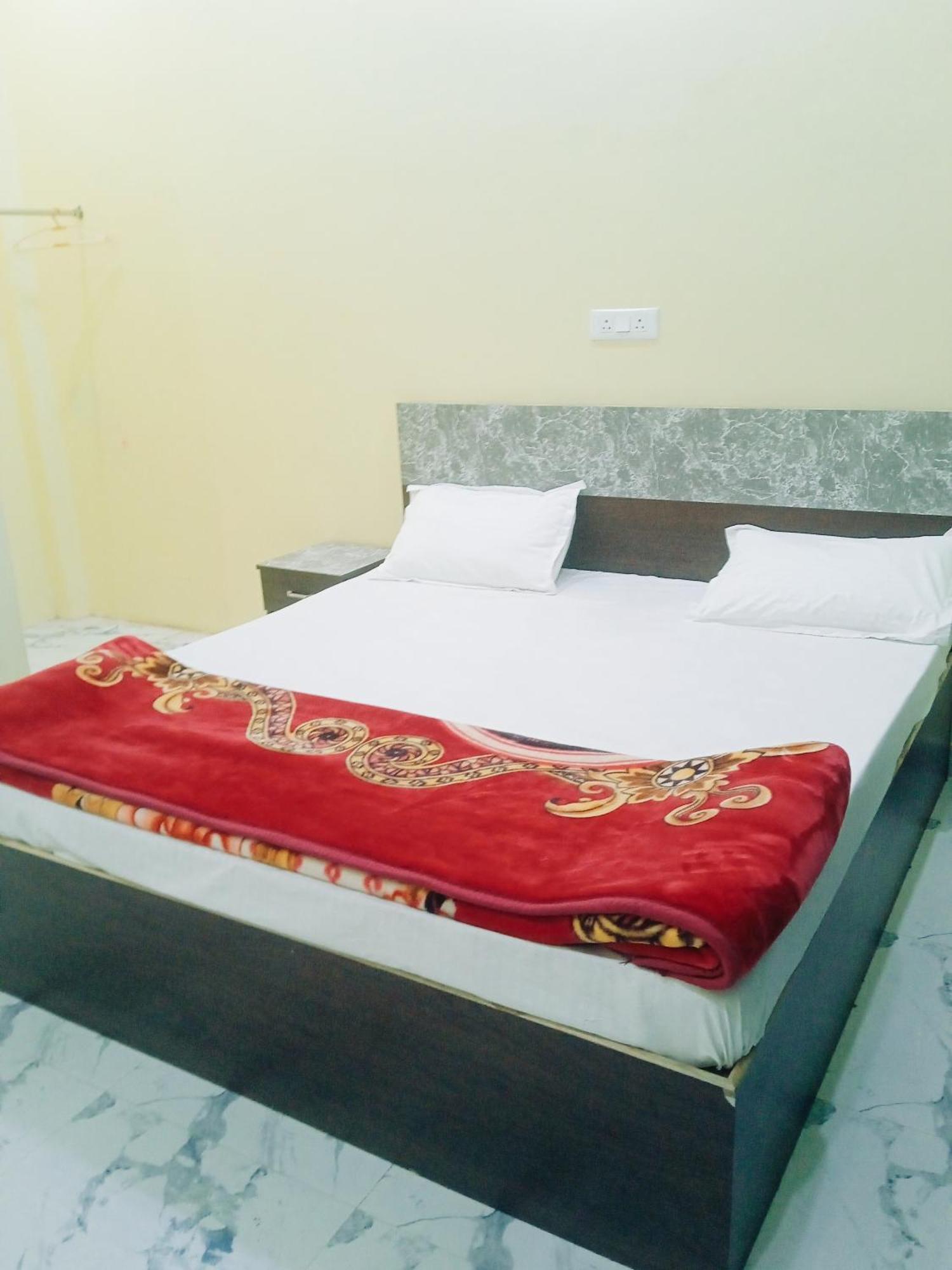 Guest house Shree Ram In *