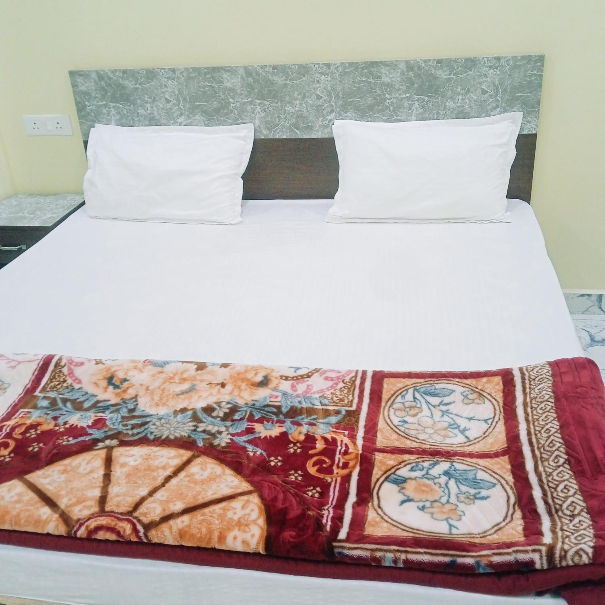 Guest house Shree Ram In *