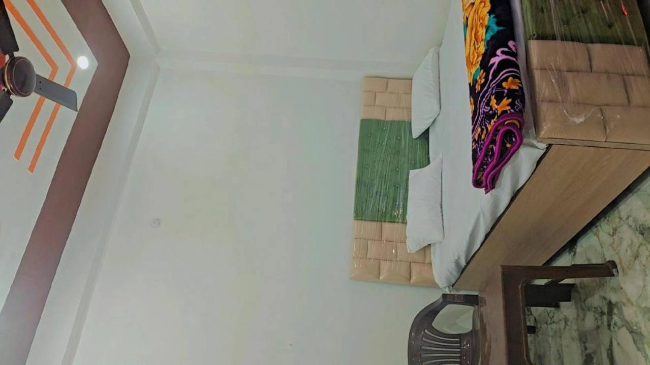 Sri Sitaram Hanuman Ji Hotel Ayodhya