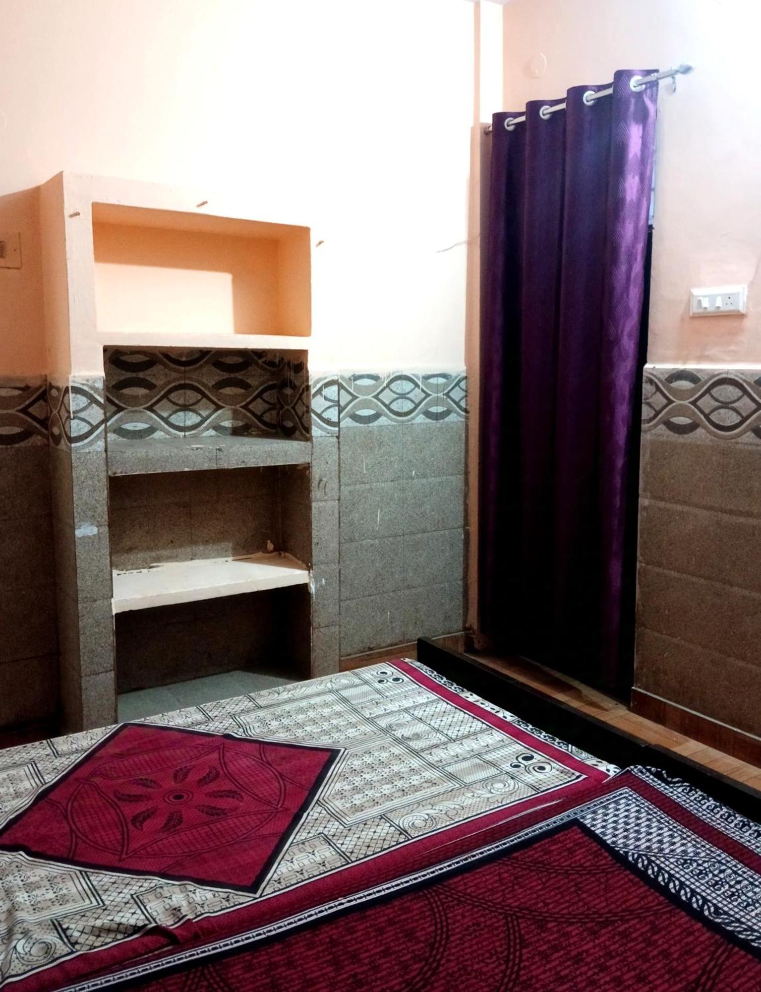Hotel Shubham Ayodhya
