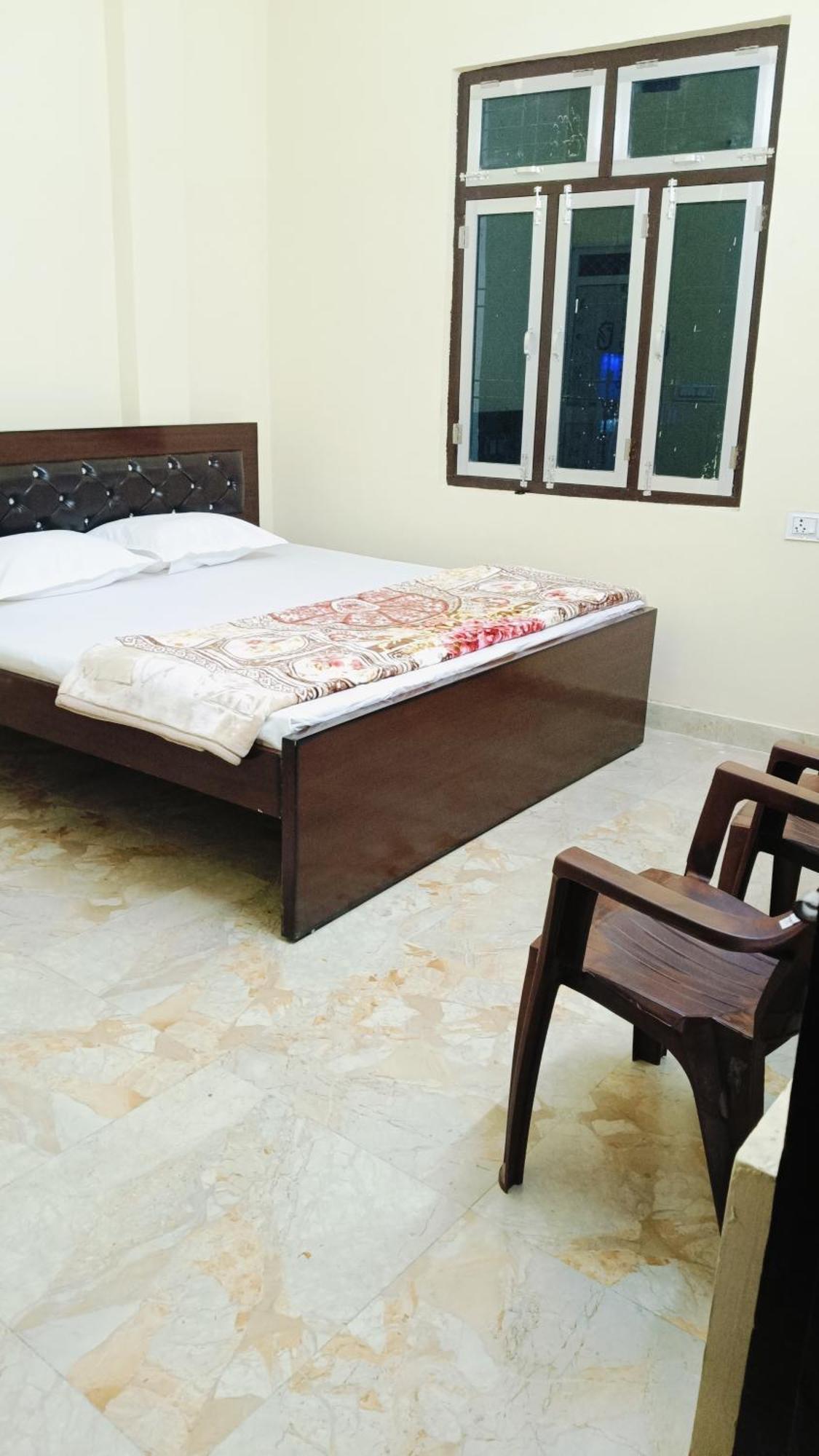 Maa Bhagwati & Pg House Homestay Ayodhya