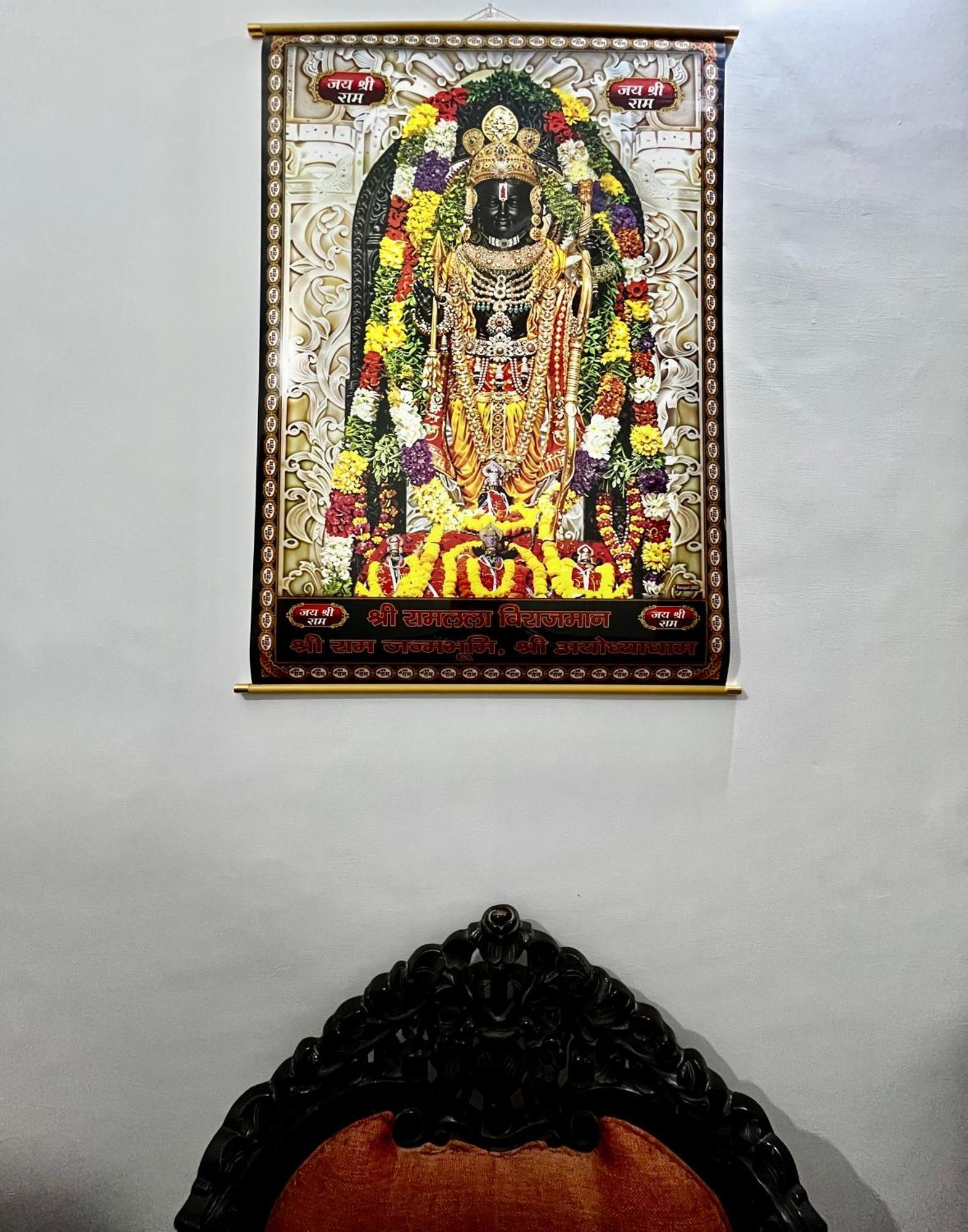 Veena Luxury - 2km From Ram Mandir Ayodhya