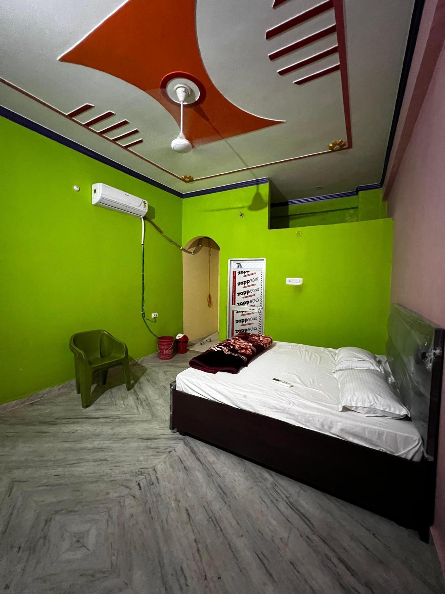 Apartment Vijay Raghav *