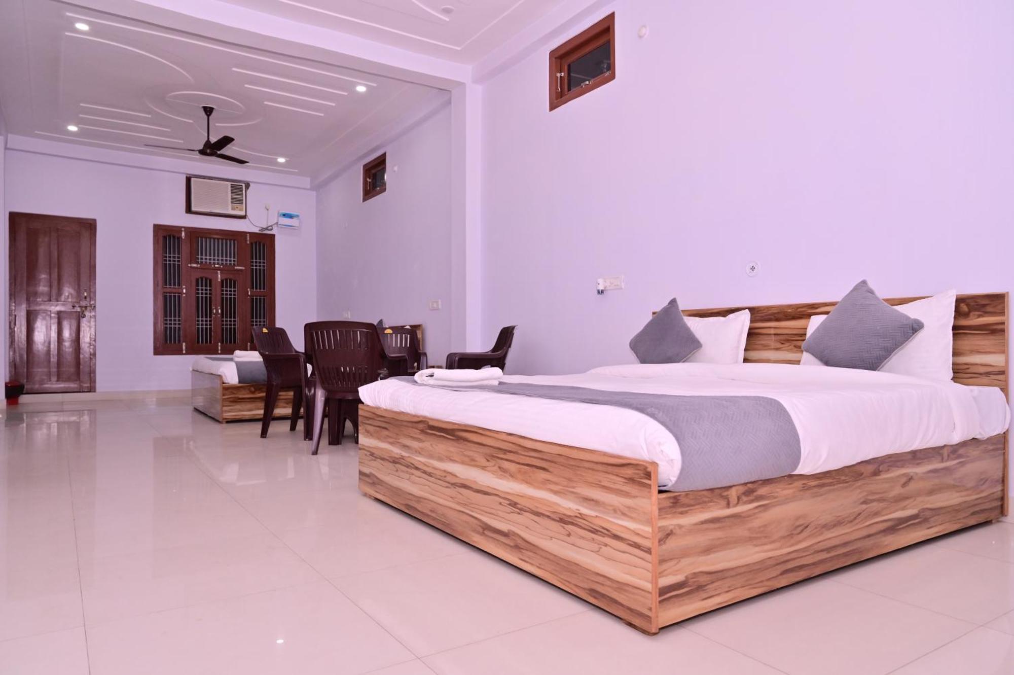 Anandam Palace Hotel 3*