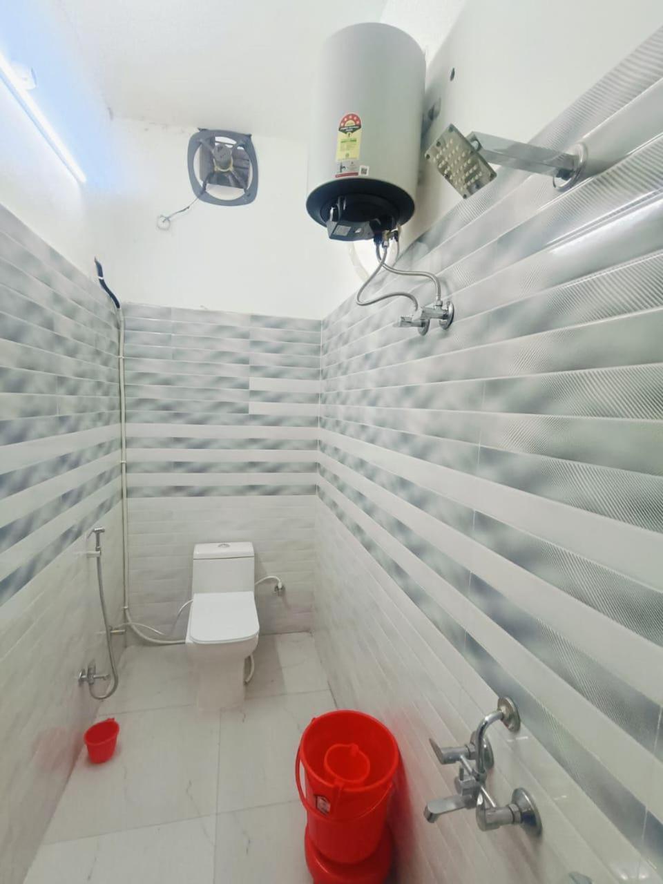 Shree Radhe Palace 4*
