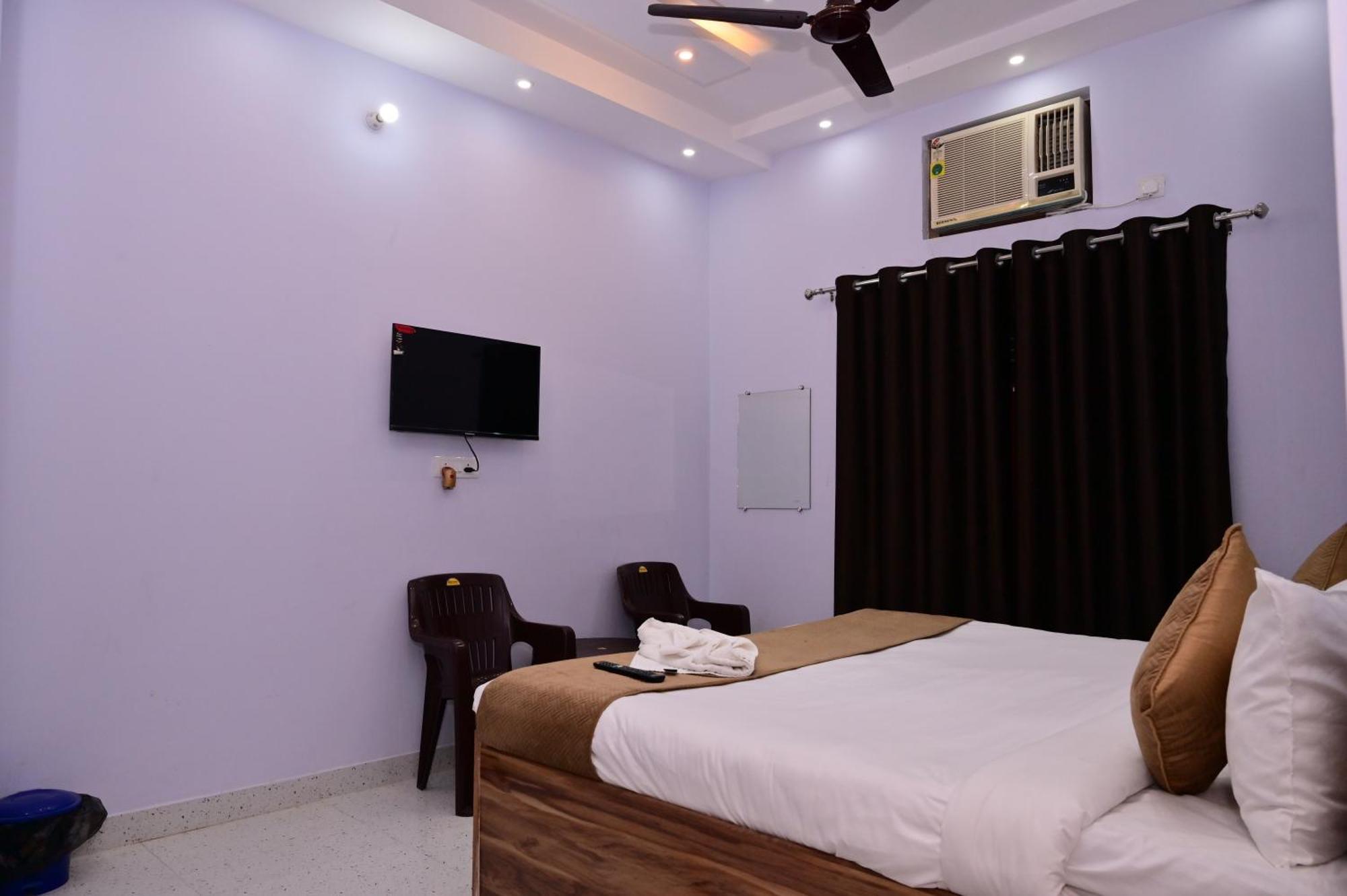 Anandam Palace