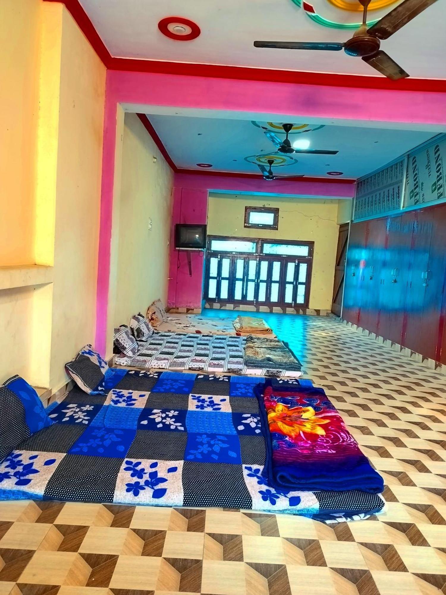 Badanpur Sewa Ashram Homestay *