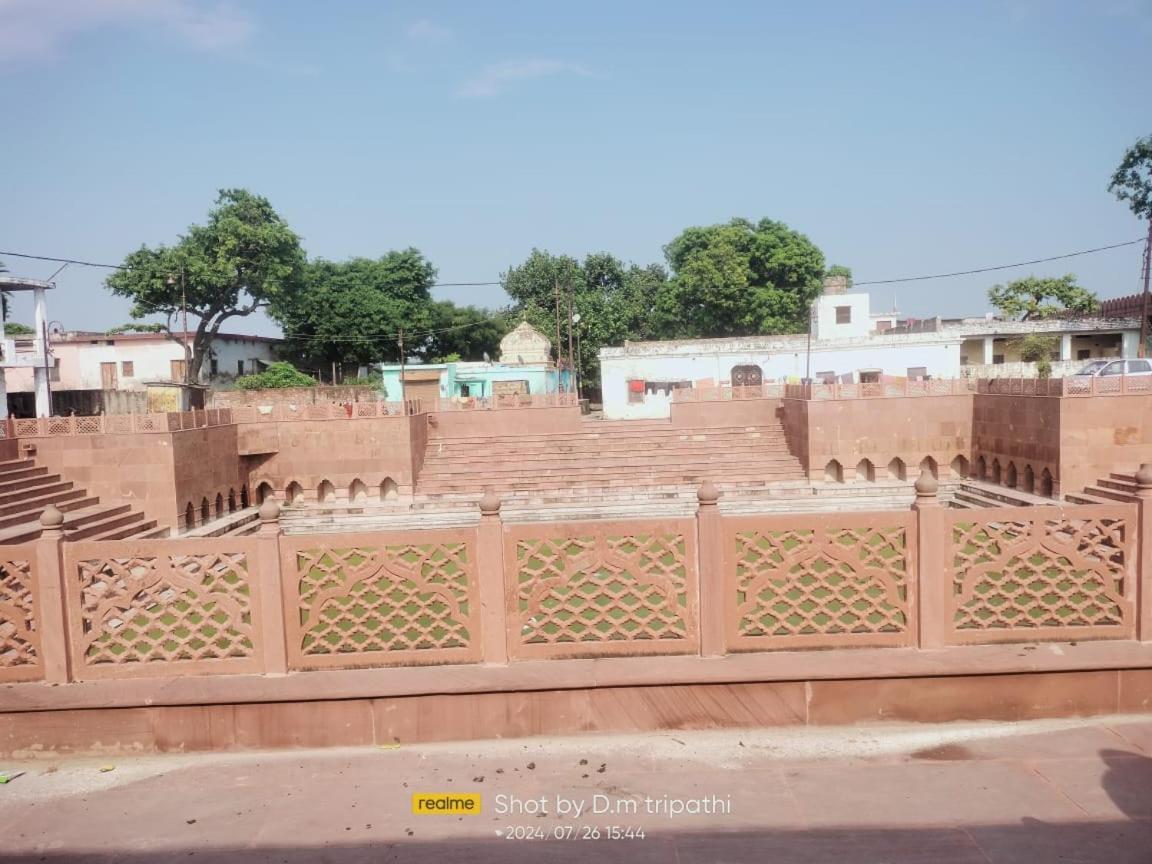 Ram Janki Atithi Nevas Sonkhar Kund Guest house *
