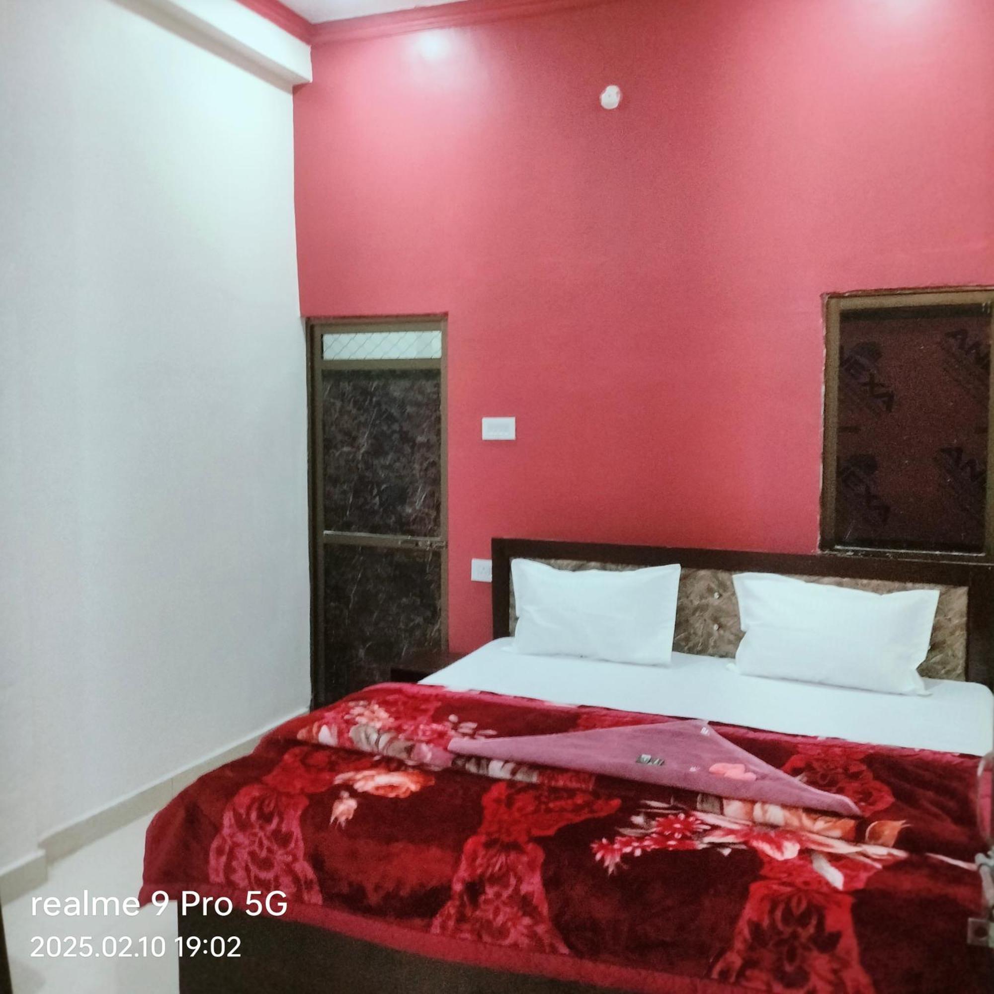 Homestay Krishna *