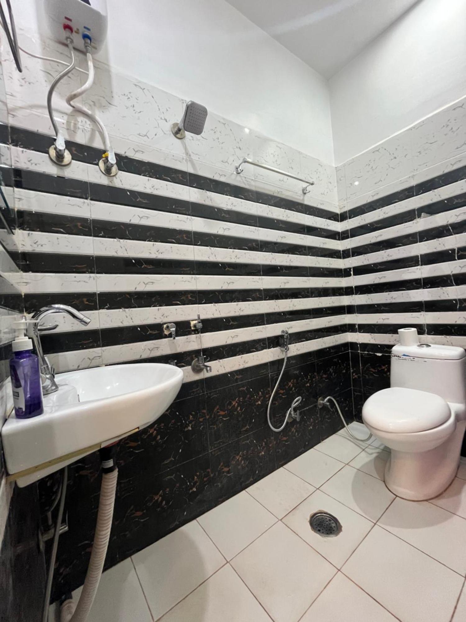 Hotel Vedas - A Group Of Comfort