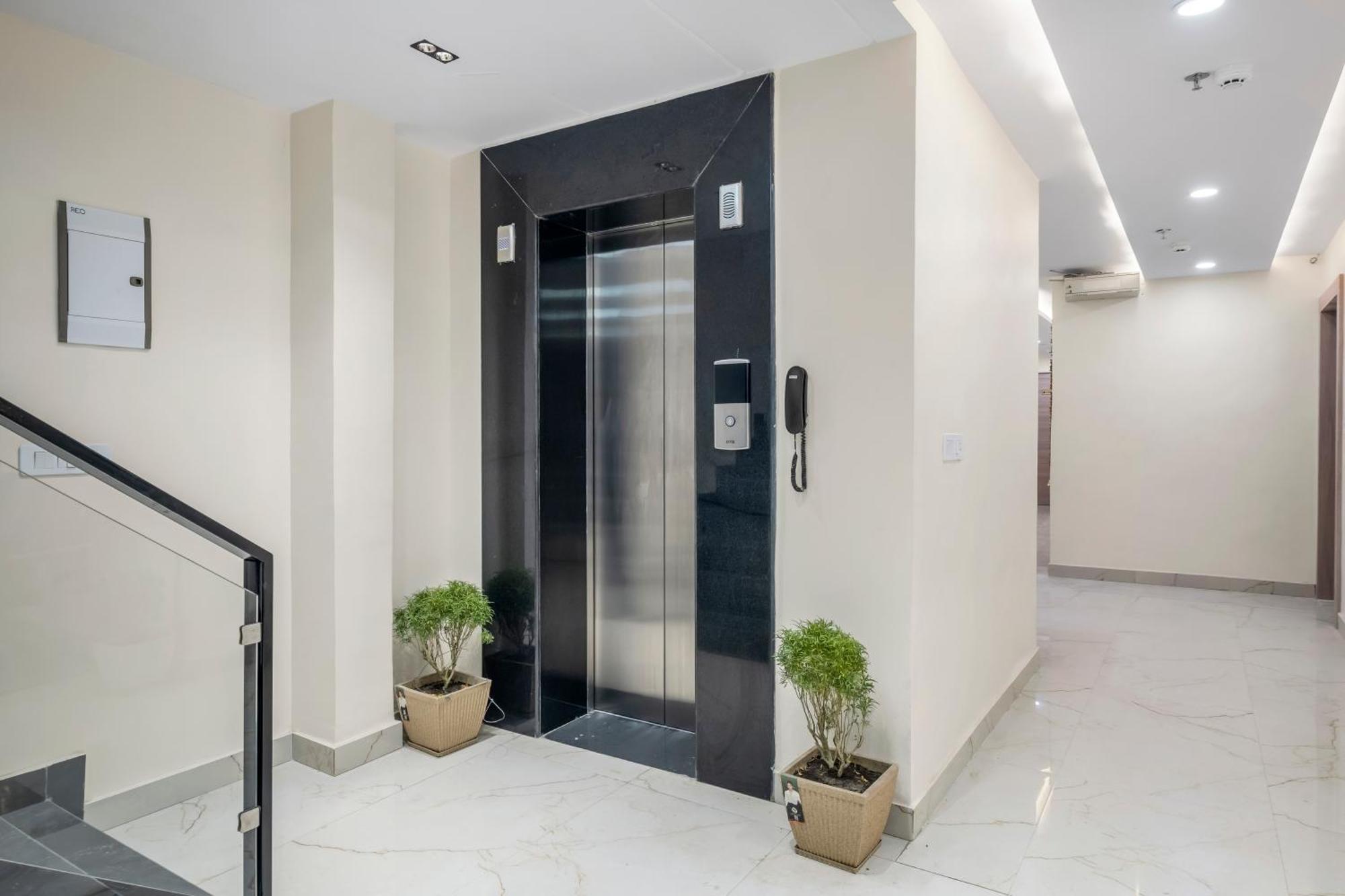 Sudarshan Hotel Ayodhya