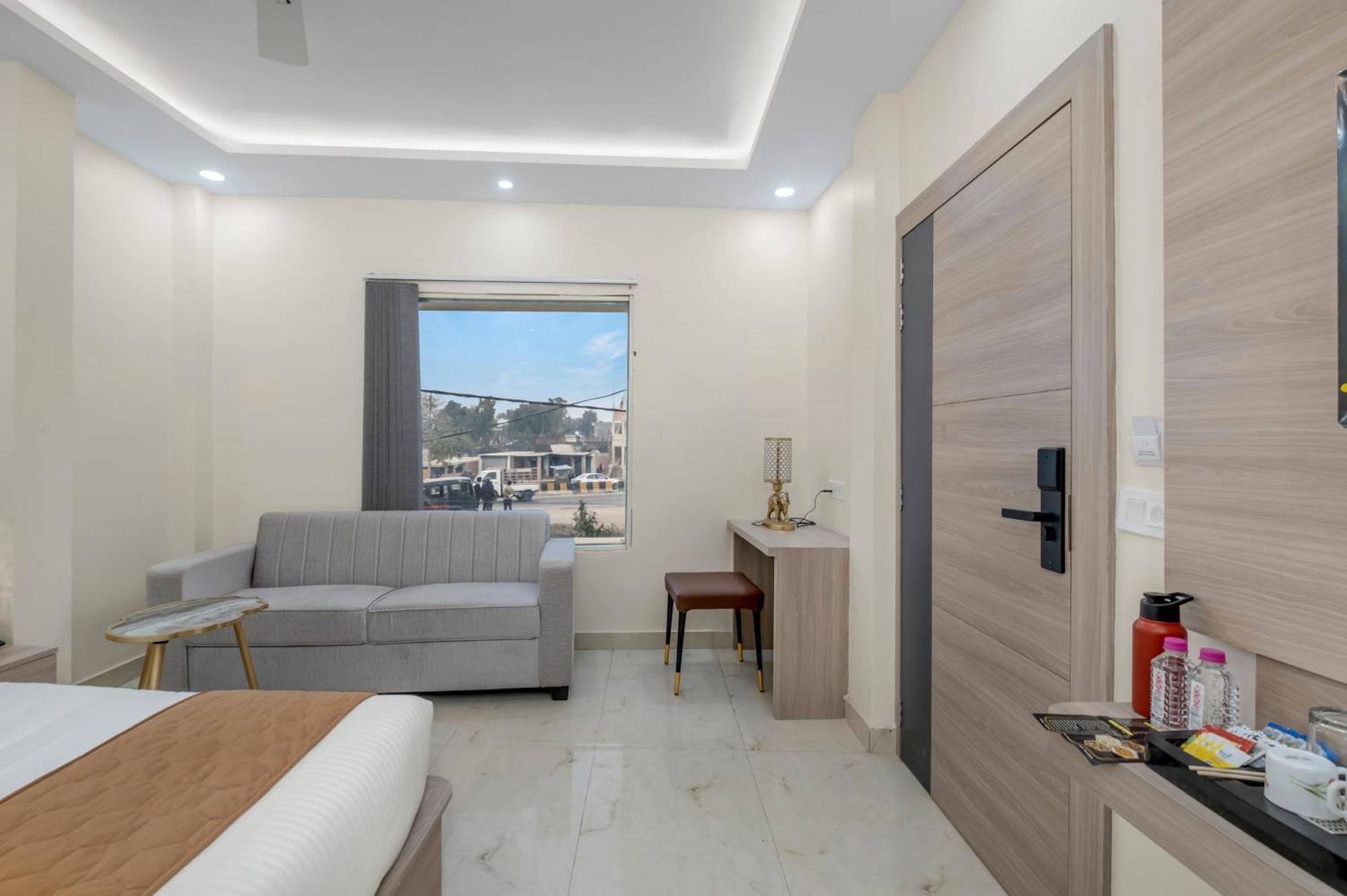 Hotel Sudarshan 4*