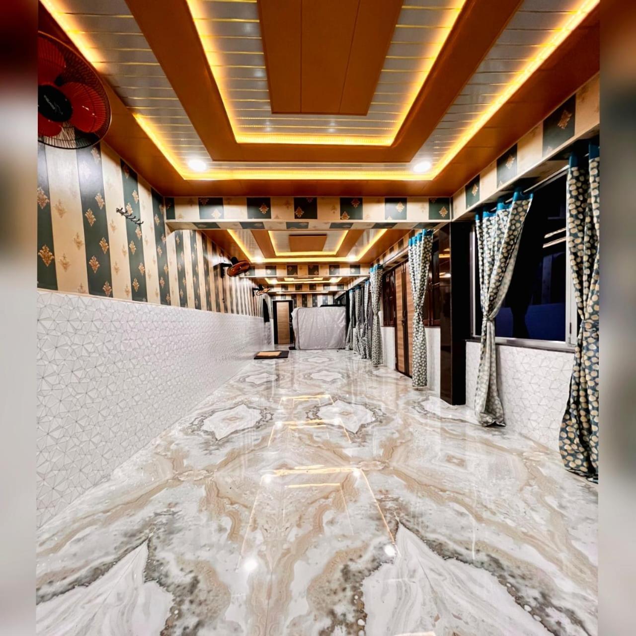 Hotel Raghunandan Inn, Near Shree Ram Janambhumi 3*