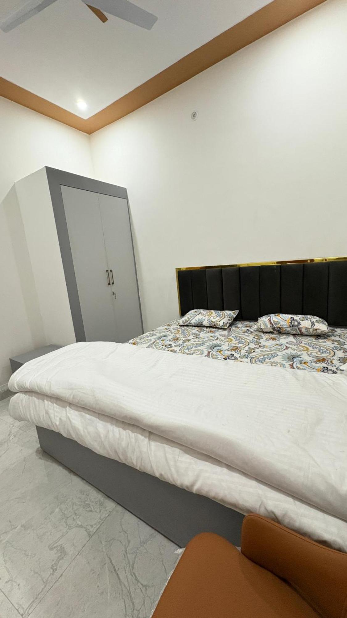 Homestay Shiva *