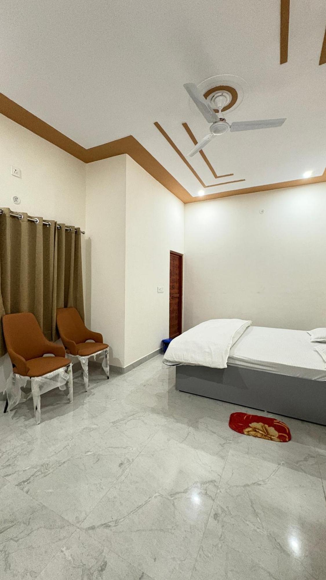 Homestay Shiva *