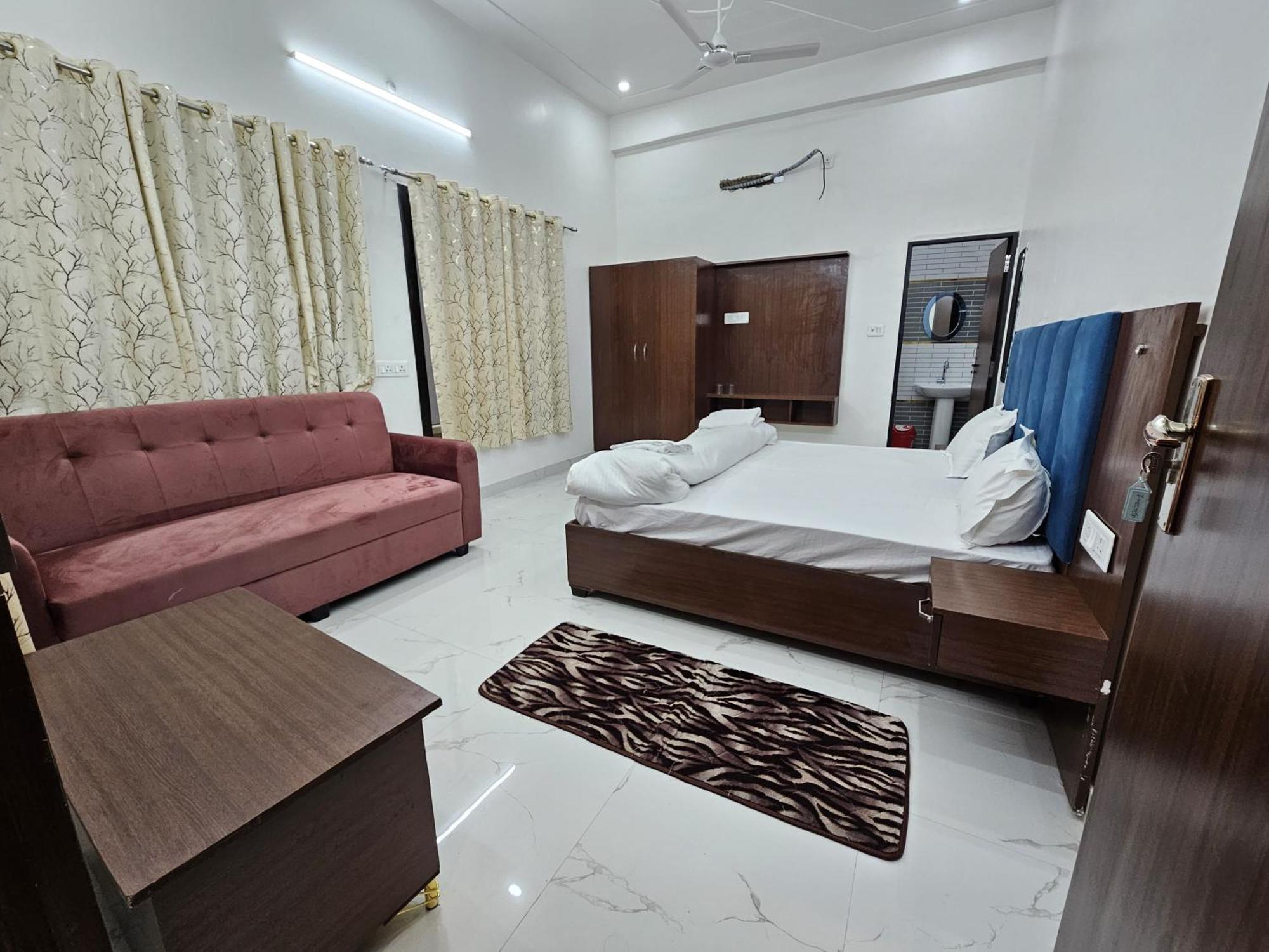 Guest house Kharari