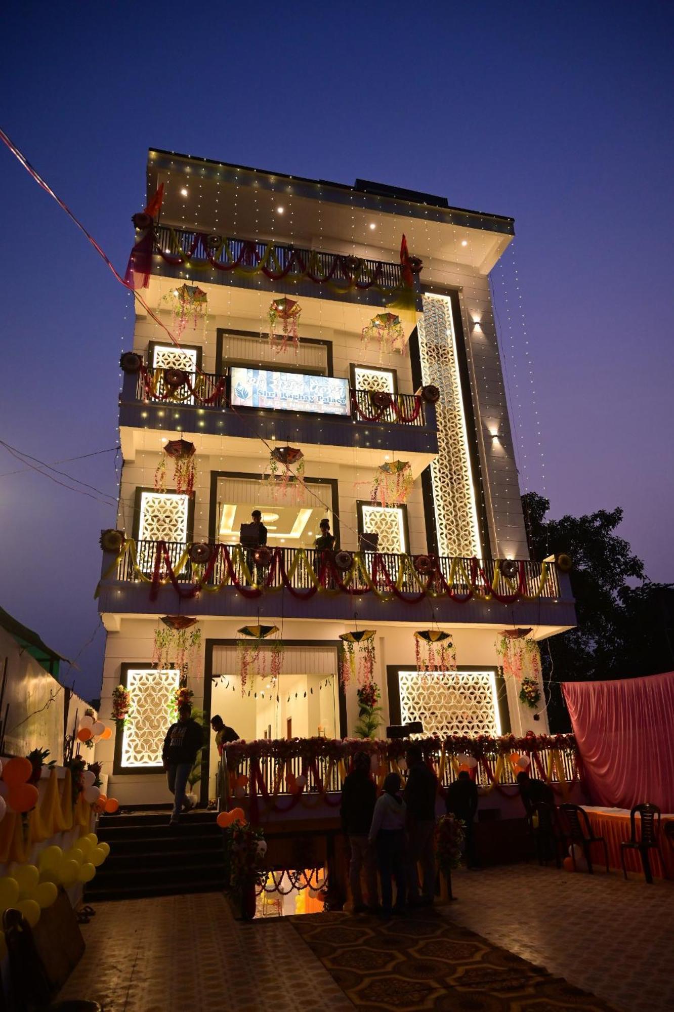 Shri Raghav Palace I In Hotel