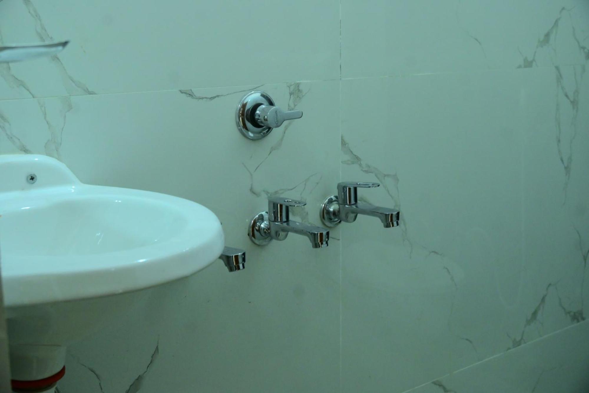 Guest house Asha Palace Ayodhya
