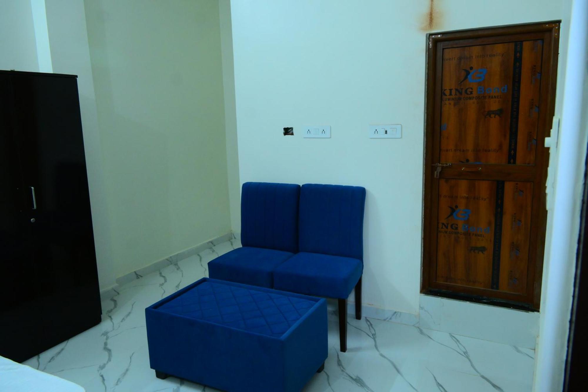 Asha Palace Guest house Ayodhya