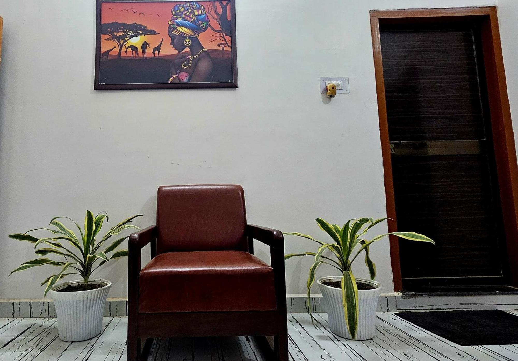 Holiday home Sunlit Raghav Ayodhya