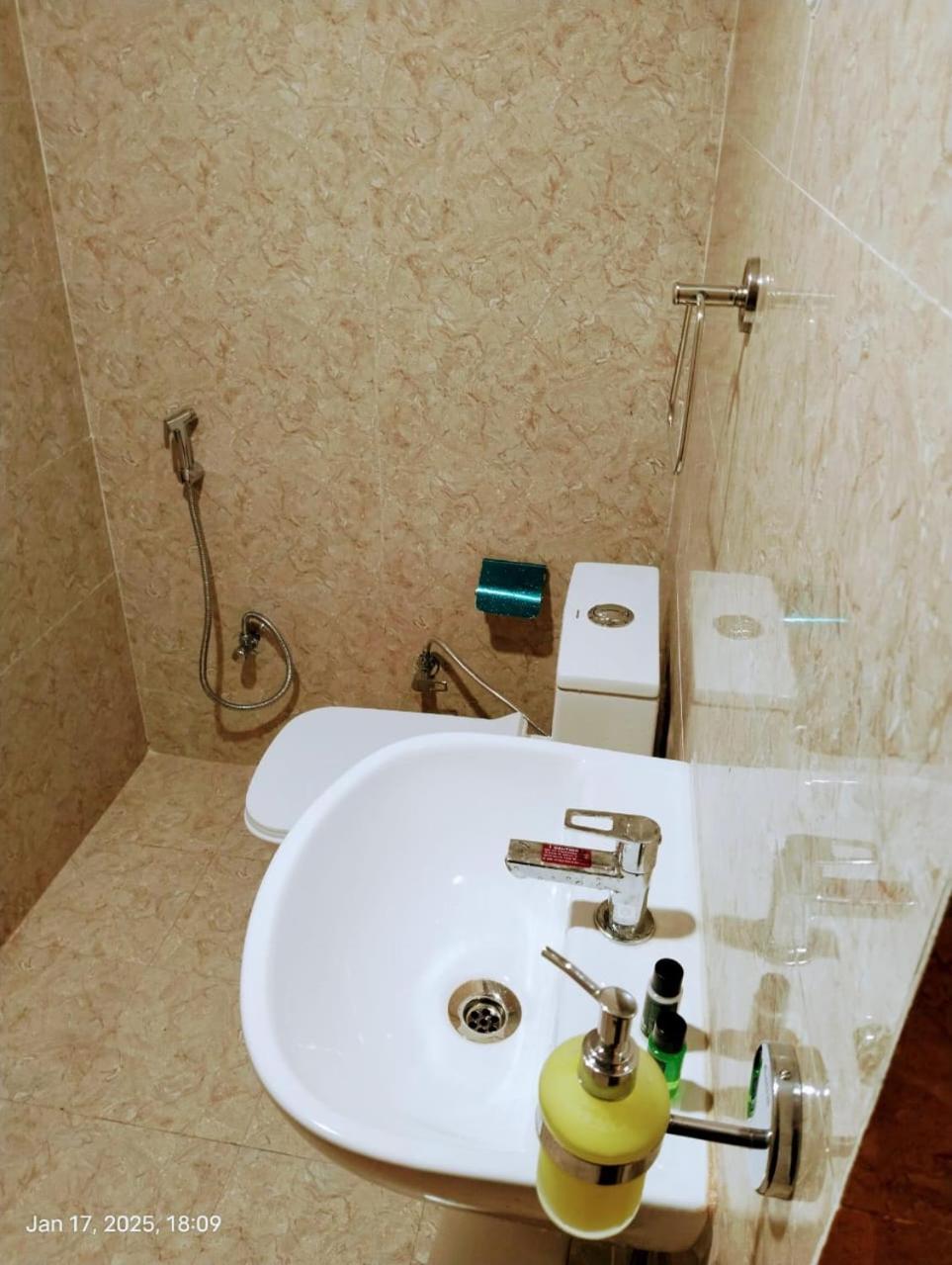 Hotel Abhinandan *