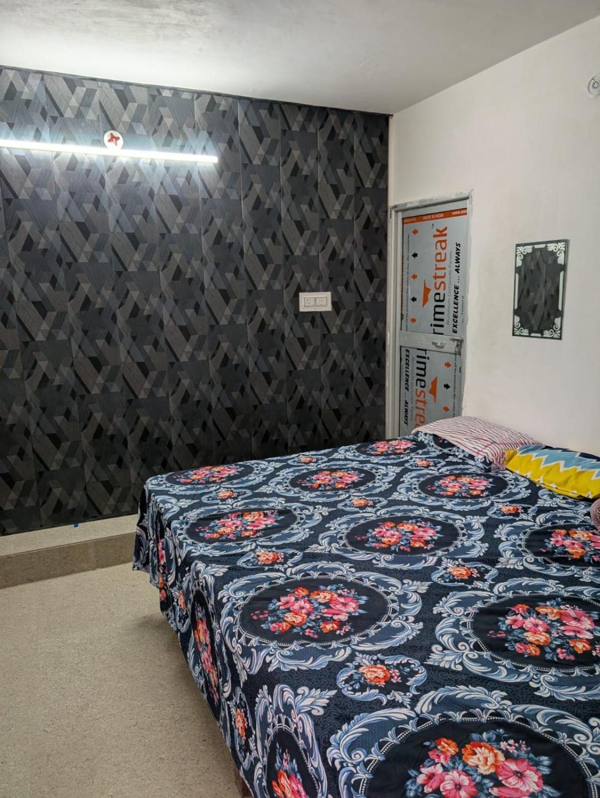 New Sachan Homestay *