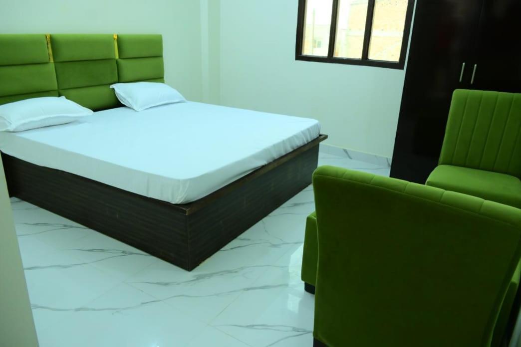 Guest house Asha Palace Ayodhya