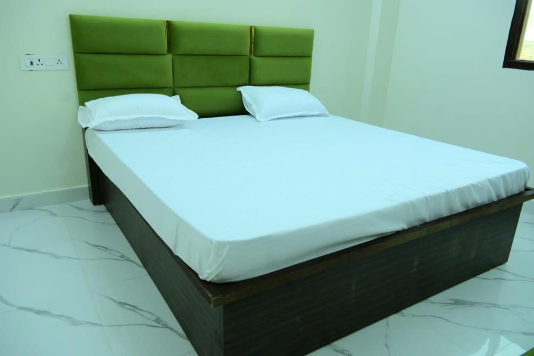 Guest house Asha Palace *