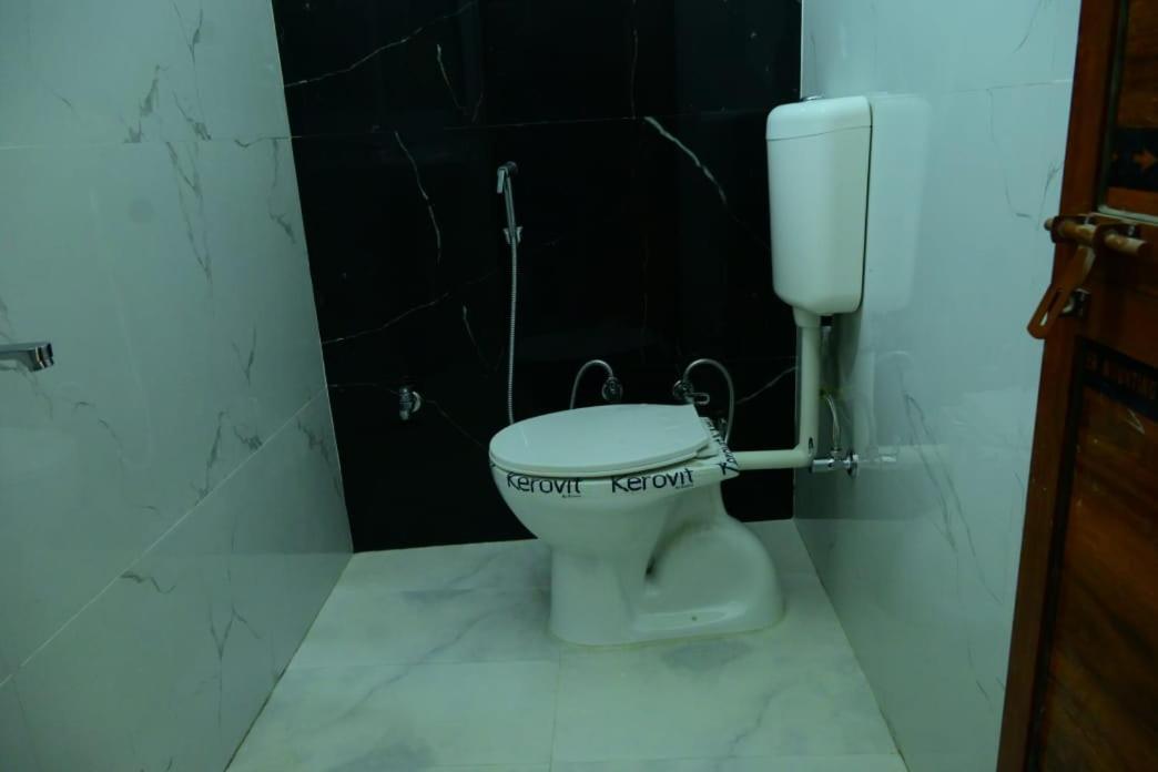 Asha Palace *